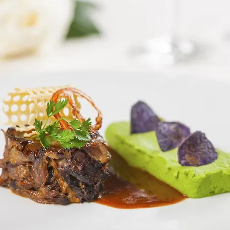 ホテル Domschenke 3*